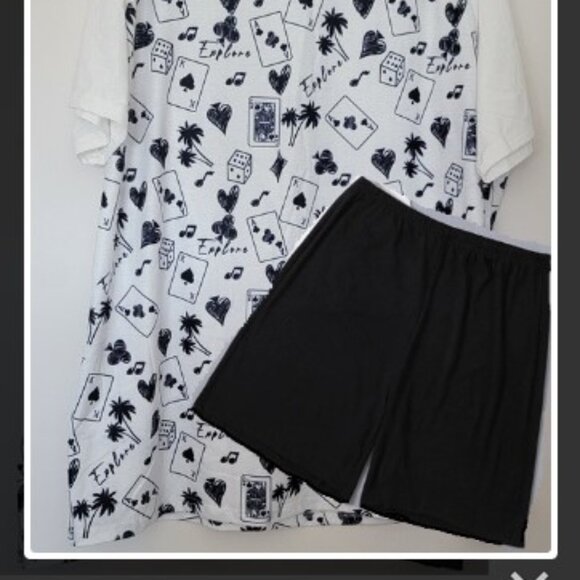 SHEIN MEN CARDS GRAPHIC TEE & SHORTS PJ SET - Picture 2 of 2